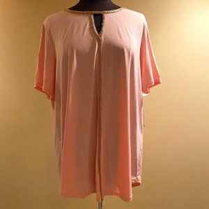 S/S Top Pink w/Keyhole & metallic trim 2X